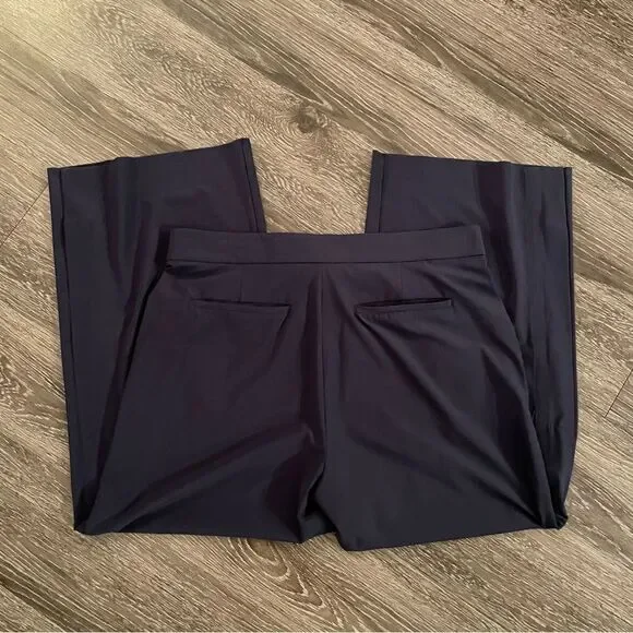 Athleta Tribeca Crop Navy Blue - Picture 7 of 9